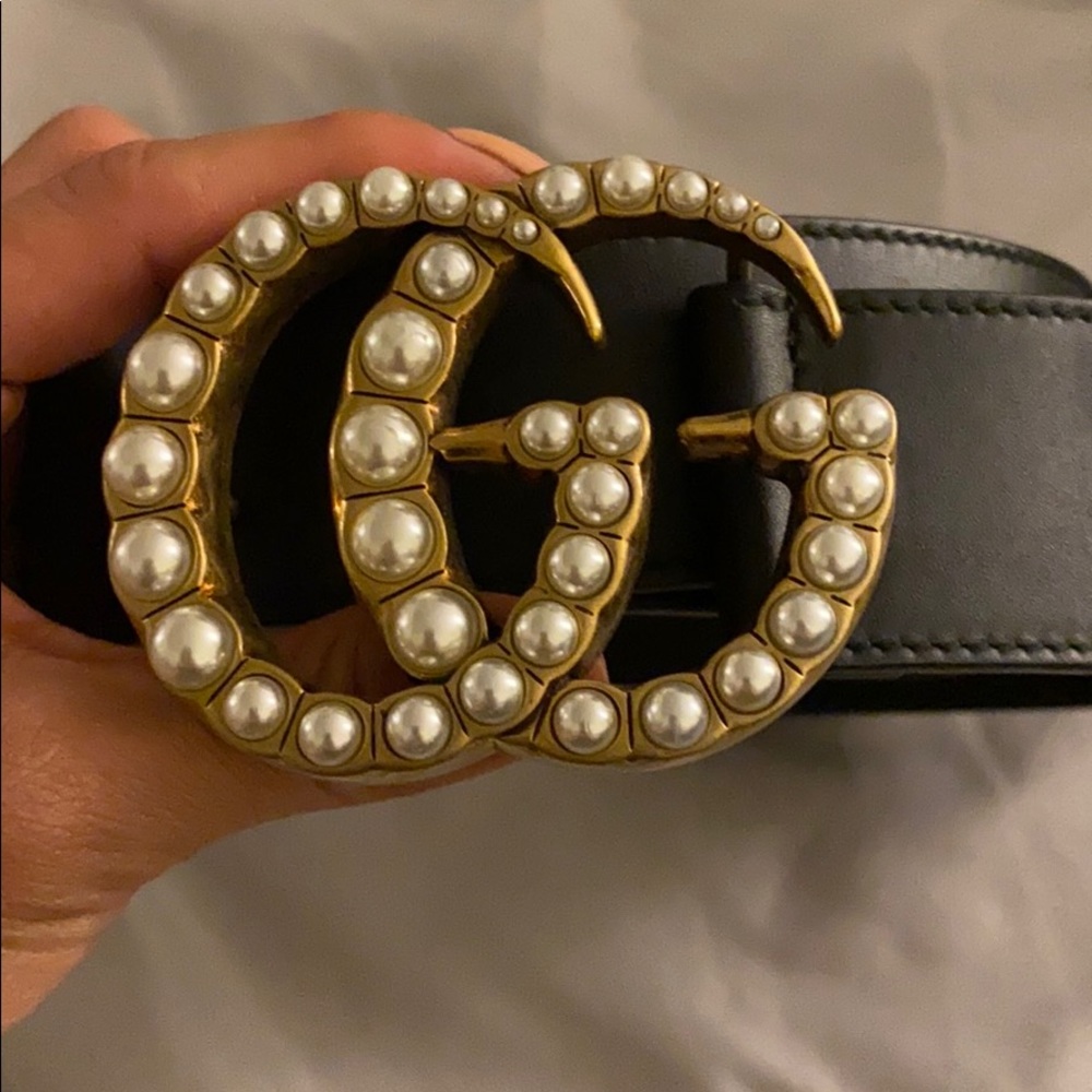Double G pearl belt